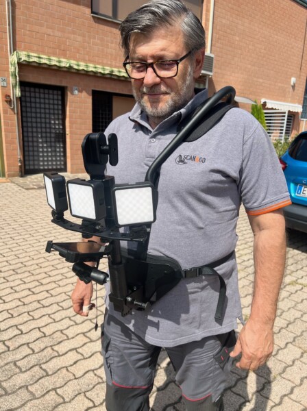 Support d'épaule BLKGO avec lumières LED